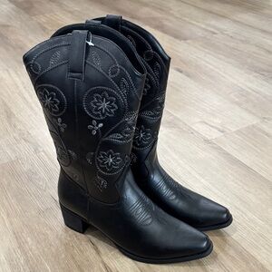 NEW Women’s Lisemous Mid Calf Embroidered Cowboy Boots